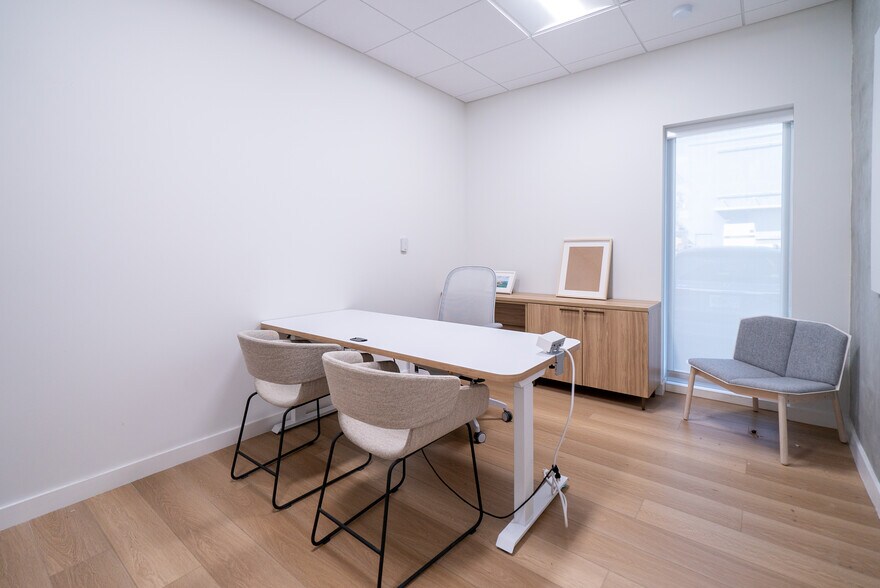 More Photos Of 224 NE 59th St, Miami Loft Creative Space For Lease