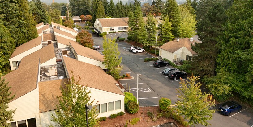 More Photos Of 1611 116th Ave NE, Bellevue Unknown For Sale