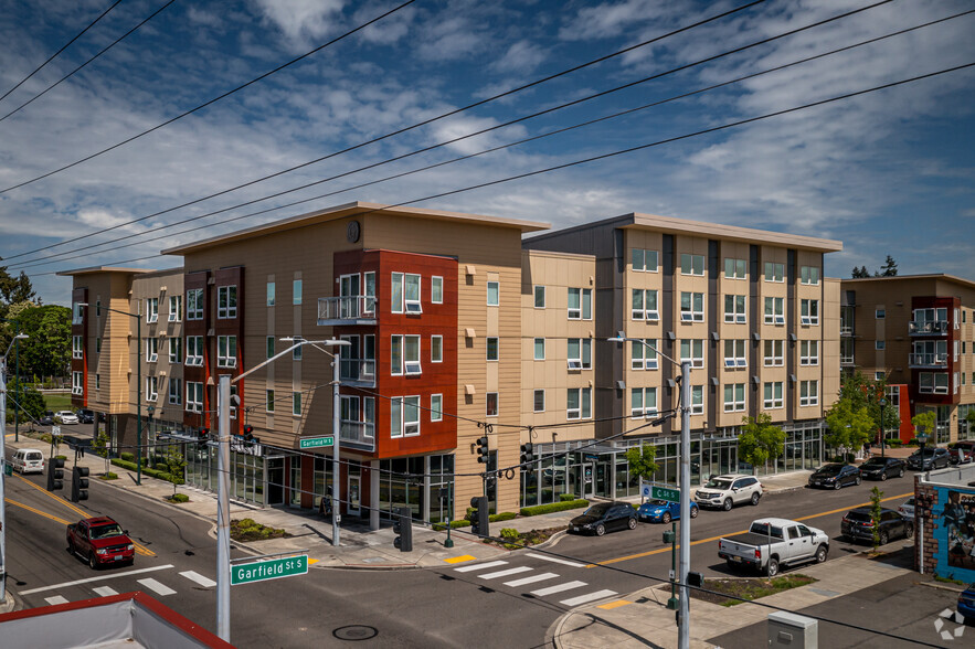 Primary Photo Of 323 Garfield St S, Parkland Storefront Retail Office For Lease