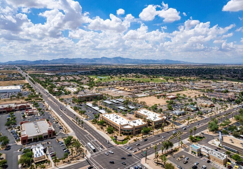 More Photos Of 1616 N Litchfield Rd, Goodyear Unknown For Lease