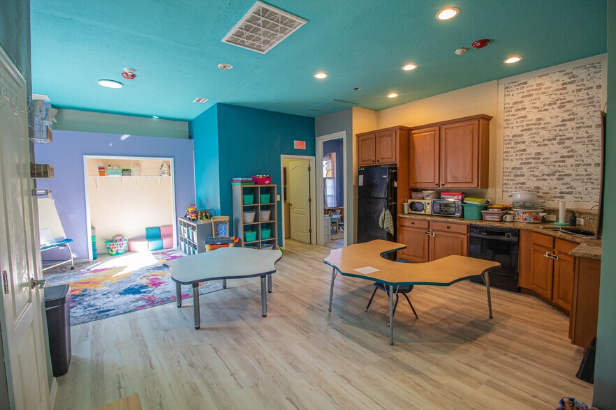 More Photos Of 17162 Toledo Blade Blvd, Port Charlotte Medical For Sale