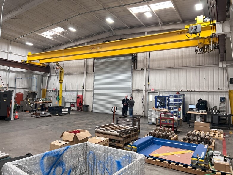 More Photos Of 178 Bear Cat Rd, Aledo Industrial For Sale