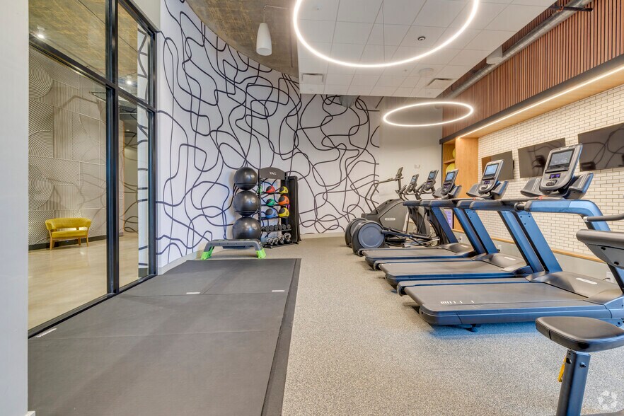 More Photos Of 2219 E 11th St, Tulsa Apartments For Lease