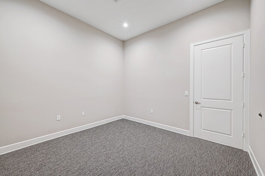 More Photos Of 4220 Cartwright Rd, Missouri City Medical For Lease