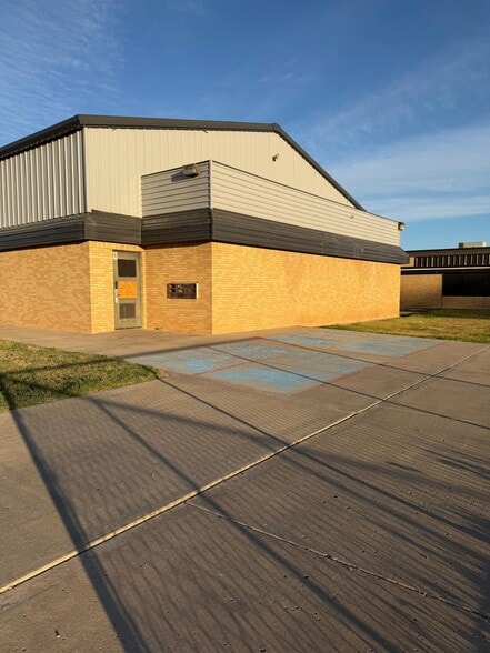 More Photos Of 300 Oak Ave, Dumas Schools For Sale