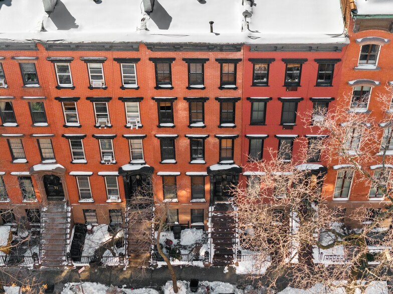 More Photos Of 222 E 18th St, New York Apartments For Sale