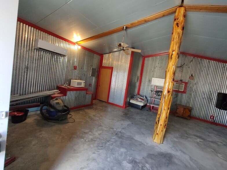 More Photos Of 108 Co 422 rd, Premont Specialty For Sale