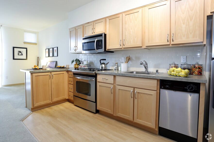 More Photos Of 507 NE Northgate Way, Seattle Apartments For Lease