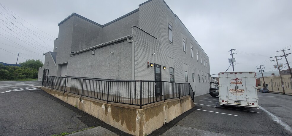 Primary Photo Of 641 Gregg Ave, Reading Office For Lease