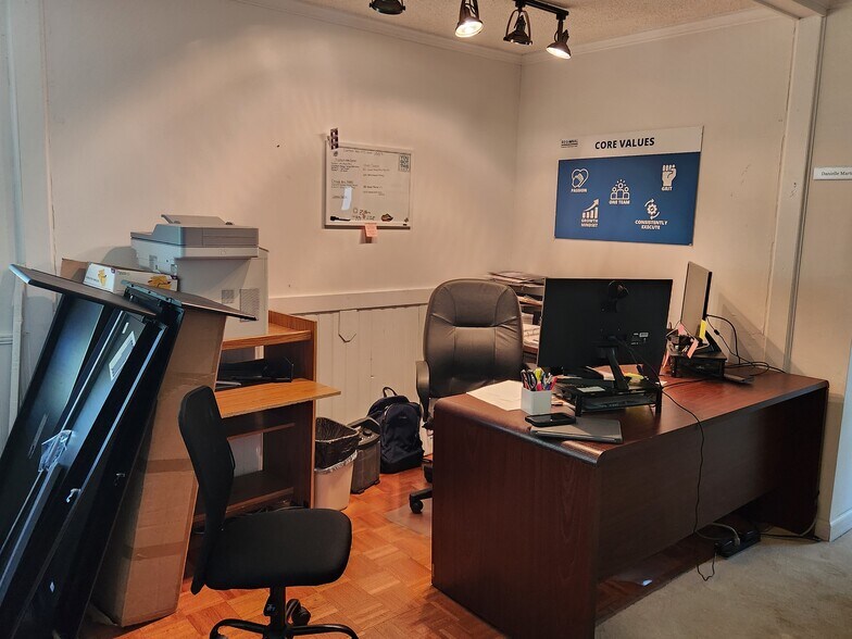 More Photos Of 721 E Gannon Ave, Zebulon Warehouse For Sale