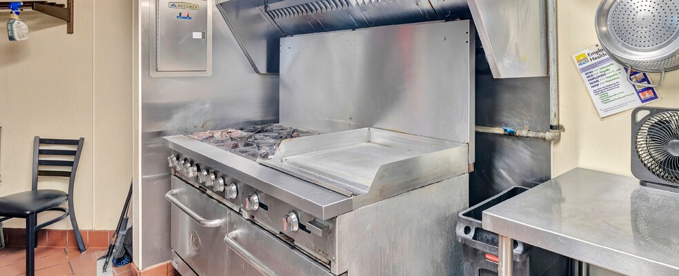 More Photos Of 515 Tomoka Ave, Ormond Beach Rehabilitation Center For Sale