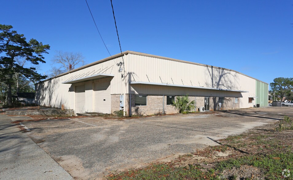 Primary Photo Of 210 W Washington St, Dothan Warehouse For Sale