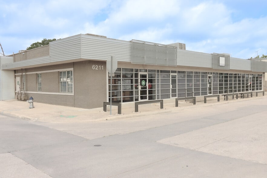 More Photos Of 6211 Owens St, Dallas Restaurant For Lease