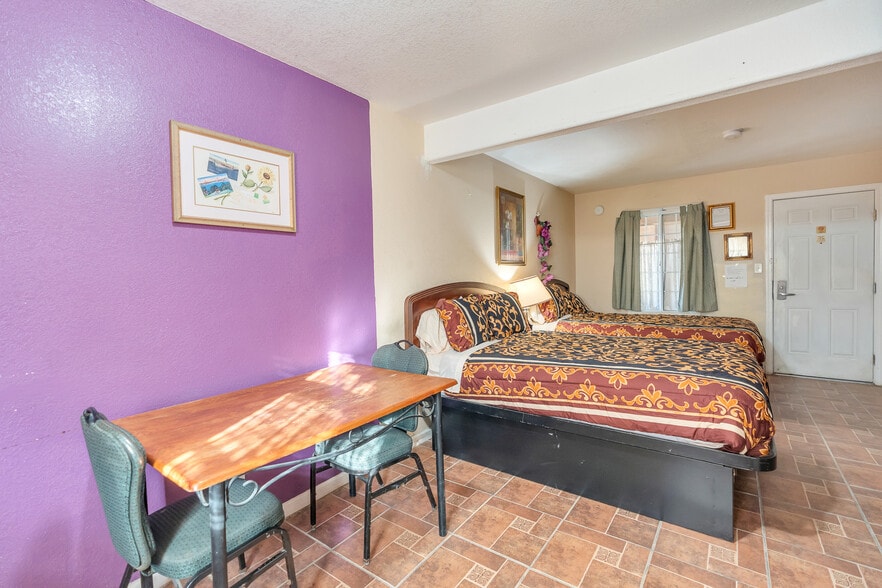 More Photos Of 2509 E Pacheco Blvd, Los Banos Hotel For Sale