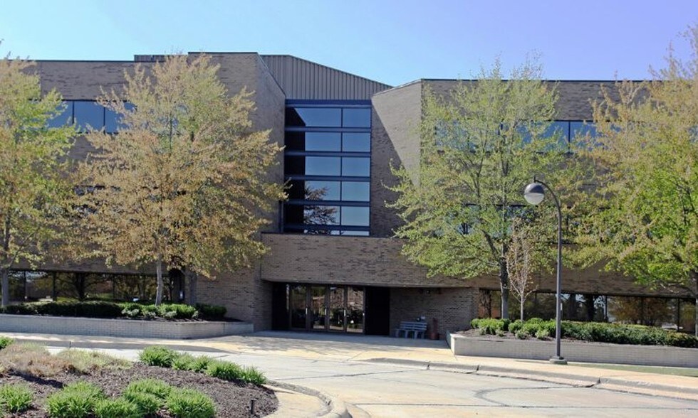 More Photos Of 950 Stephenson Hwy, Troy Loft Creative Space For Lease