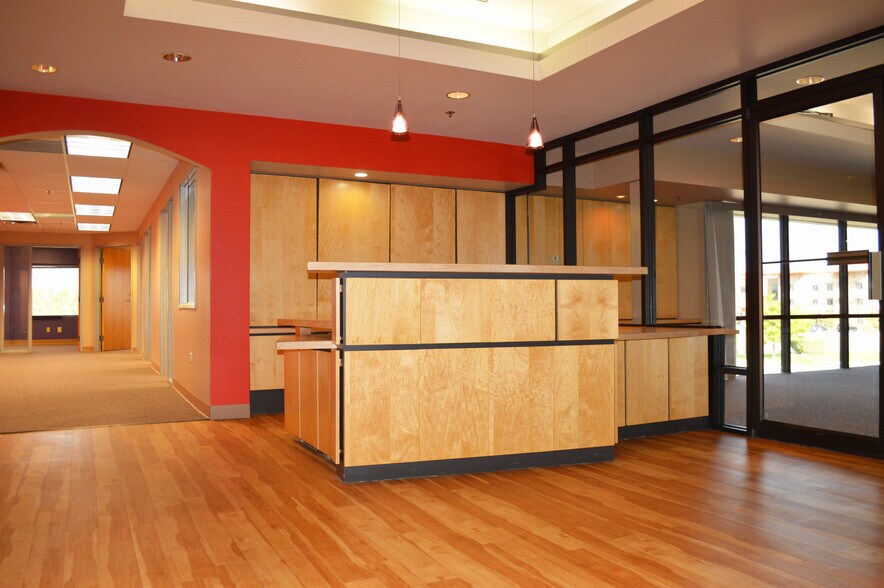 More Photos Of 6325 Gunpark Dr, Boulder Light Manufacturing For Lease