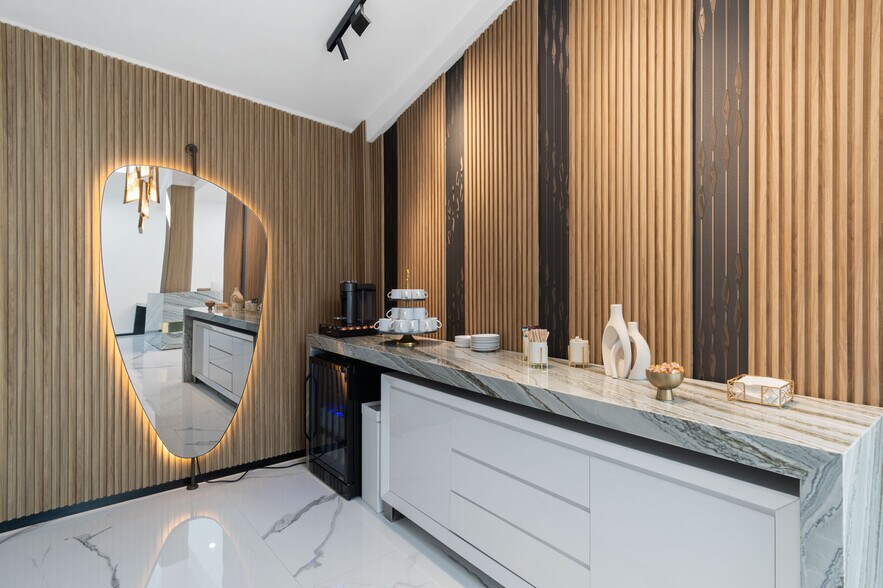 More Photos Of 1500 7th St, San Francisco Coworking Space