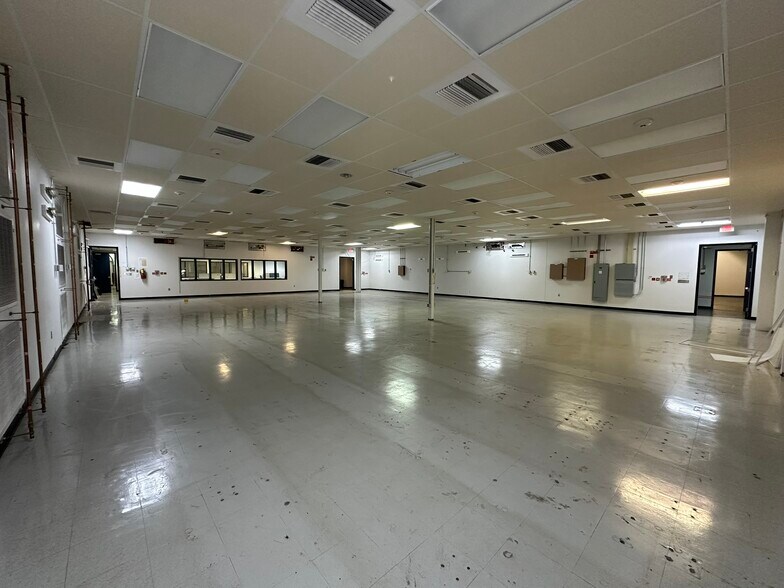 More Photos Of 3575 Workman Rd, Knoxville Flex For Sale