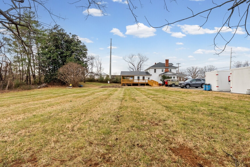 More Photos Of 15115 Forest Road, Forest Office For Lease