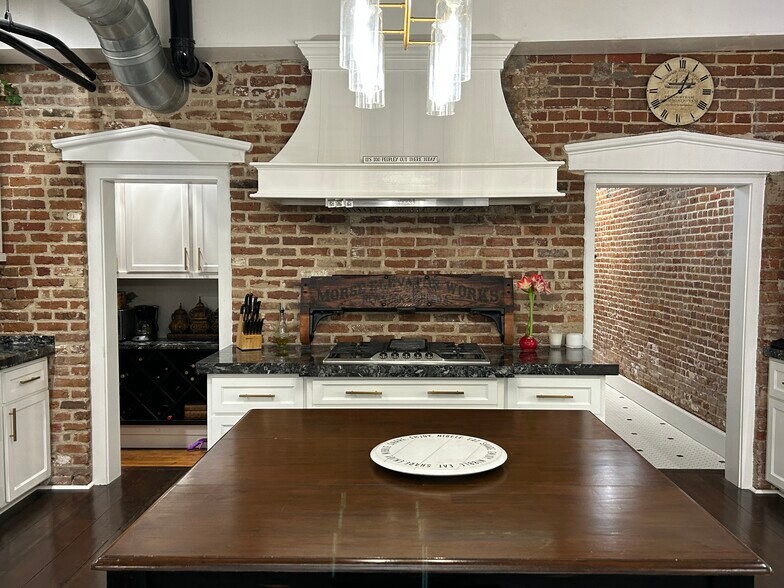 More Photos Of 217 23rd St, Galveston Apartments For Sale