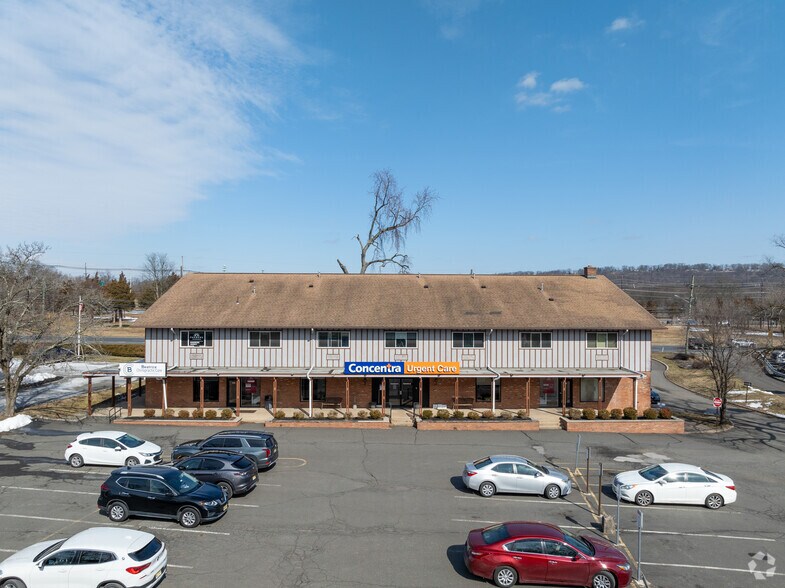 More Photos Of 350 Grove St, Bridgewater Medical For Sale