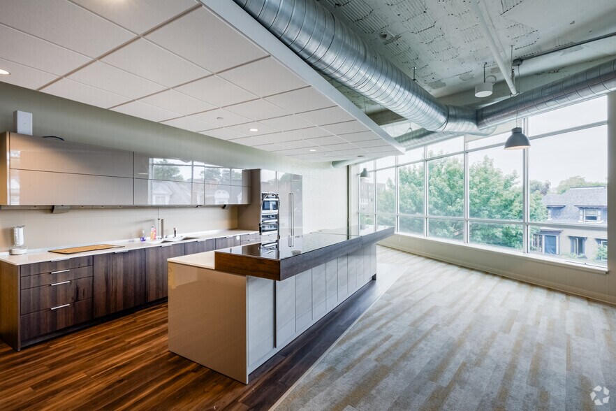 More Photos Of 5607 Baum Blvd, Pittsburgh Office For Lease