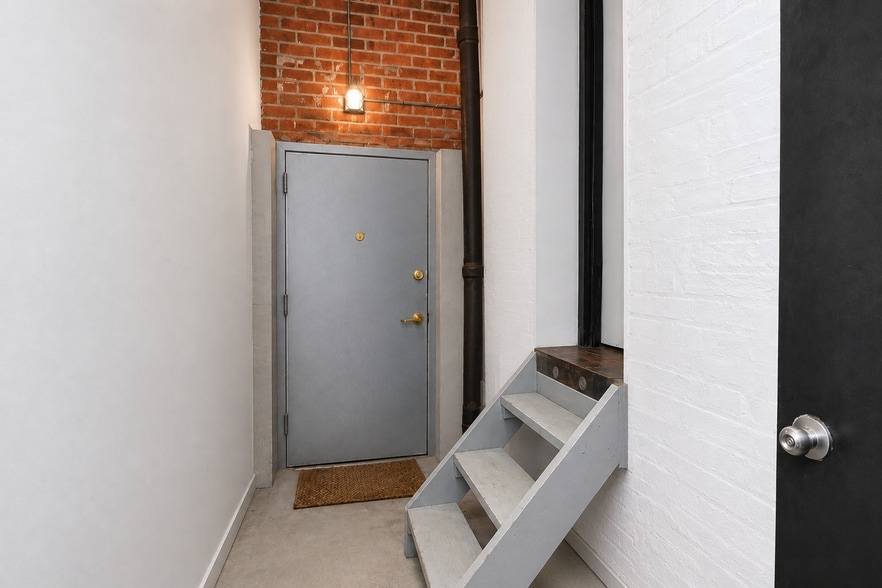 More Photos Of 154 26th St, Brooklyn Warehouse For Sale
