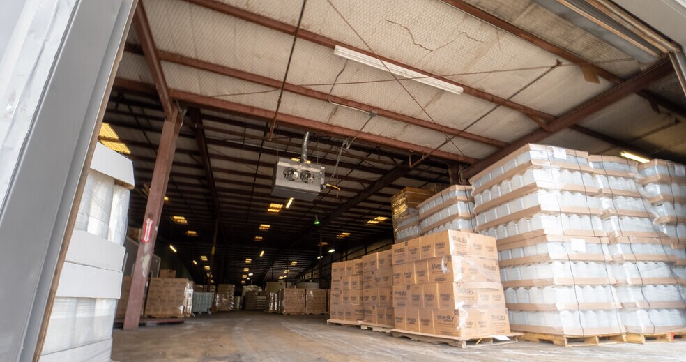 More Photos Of 2250 Chipley Cir, San Antonio Warehouse For Lease