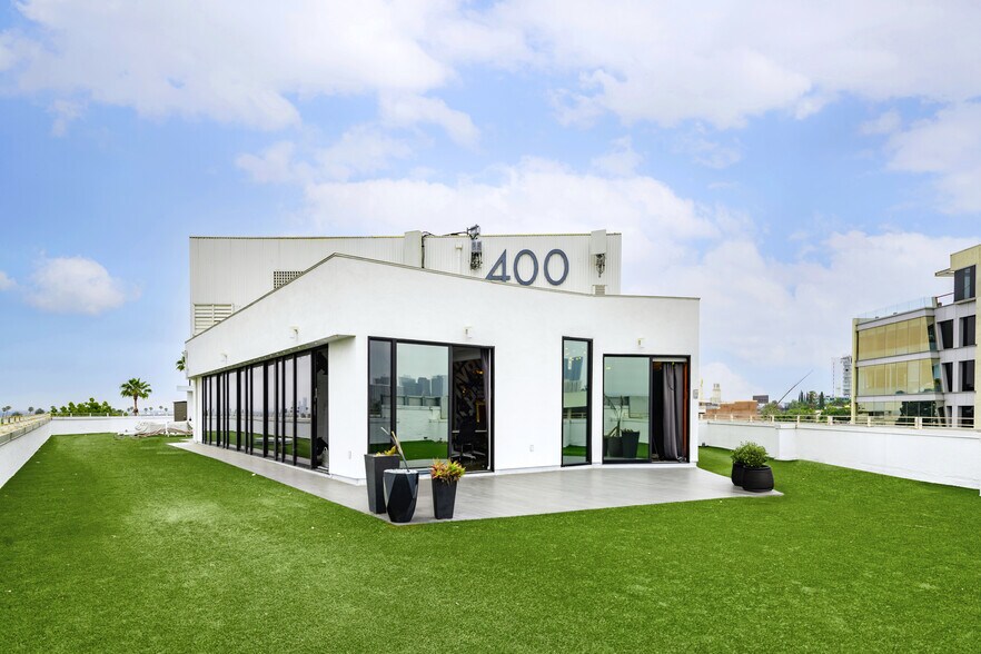 More Photos Of 400 S Beverly Dr, Beverly Hills Office For Lease