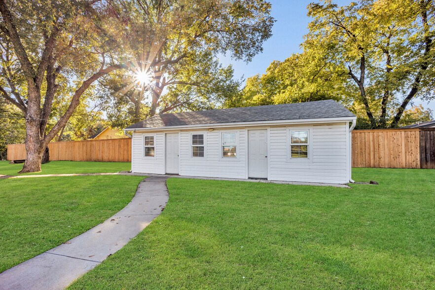 More Photos Of 600 S Davis Dr, Arlington Office For Lease