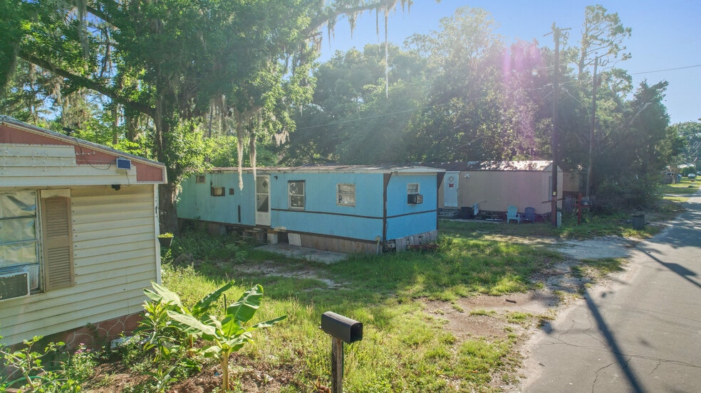 More Photos Of 224 SE Davie Ct, Lake City Manufactured Housing Mobile Home Park For Sale