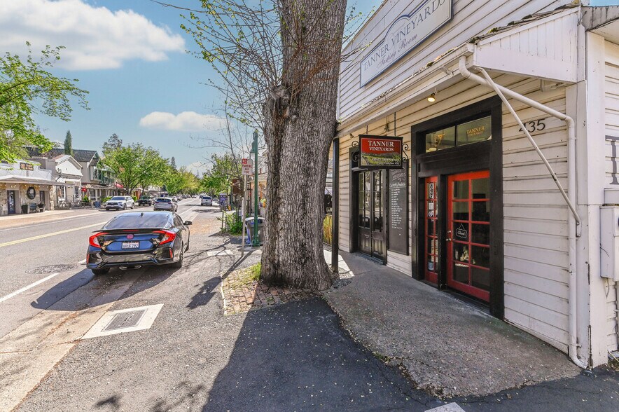 More Photos Of 435 Main St, Murphys General Retail For Sale