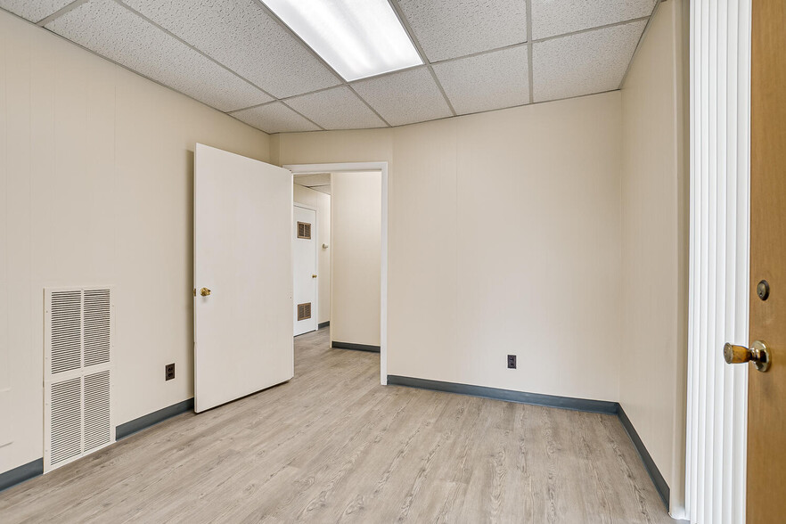 More Photos Of 451 S Washington Ave, Piscataway Medical For Lease