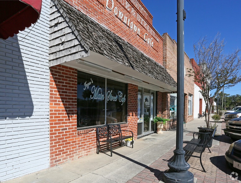 More Photos Of 108 E Main St, Perry Storefront For Sale