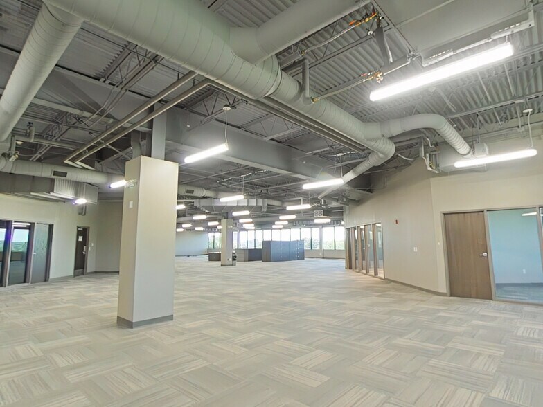 More Photos Of 8205 W 108th Ter, Overland Park Office For Lease