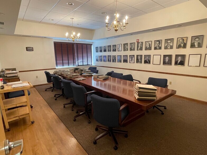 More Photos Of 530 N Locust St, Hagerstown Office For Sale