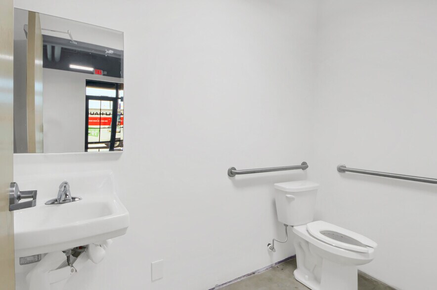 More Photos Of 346 SW Peters St, Atlanta Apartments For Lease