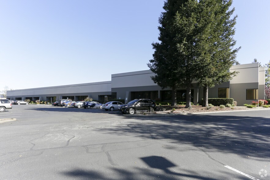 More Photos Of 1330 Redwood Way, Petaluma Warehouse For Lease