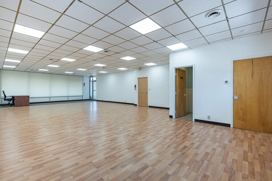 More Photos Of 2382 S Dixie Hwy, Dayton Storefront Retail Office For Sale