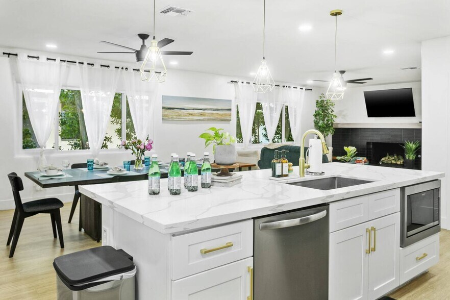 More Photos Of 3139 N 40th St, Phoenix Apartments For Sale