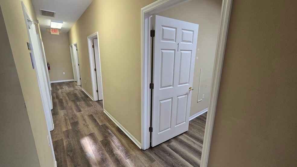 More Photos Of 2649 Windguard Cir, Zephyrhills Medical For Lease