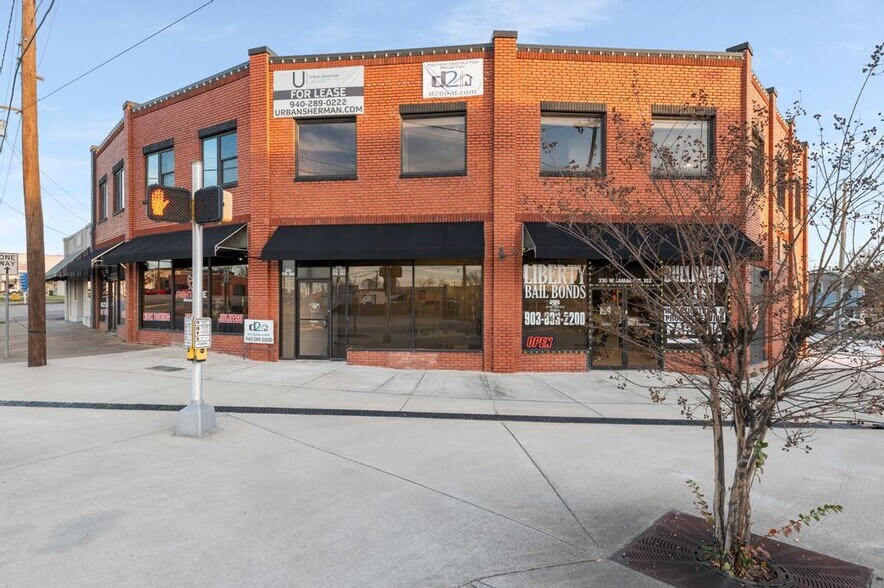 Primary Photo Of 328-330 W Lamar St, Sherman General Retail For Sale