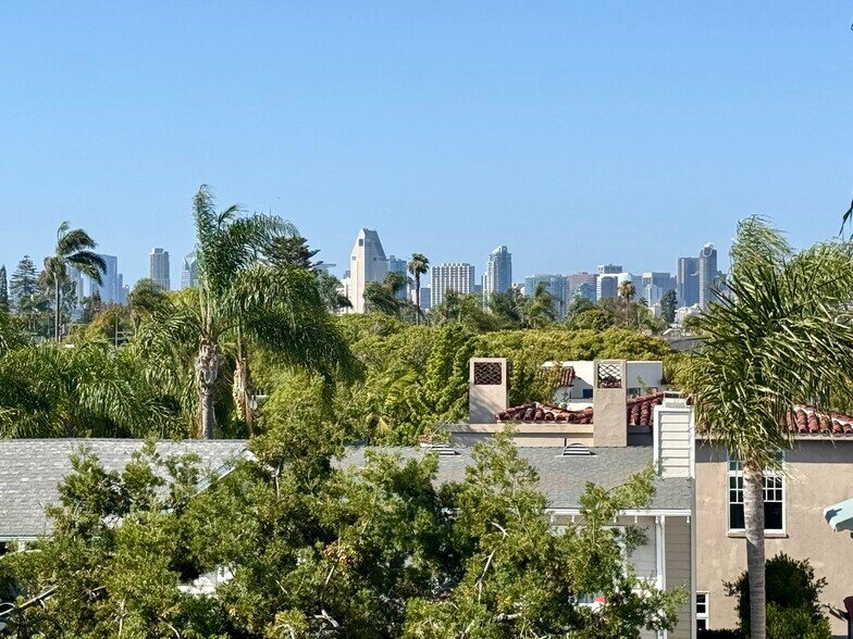 More Photos Of 1001 B Ave, Coronado Medical For Sale