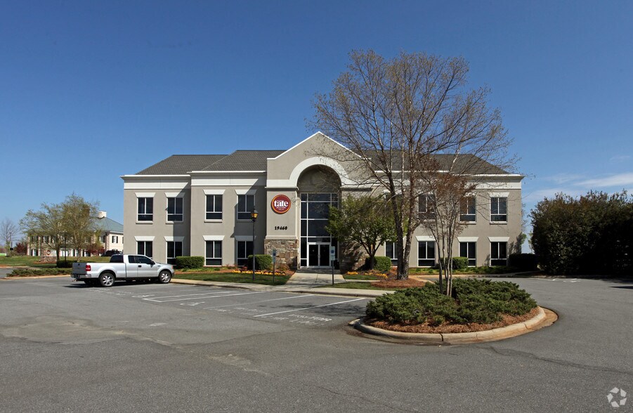 Primary Photo Of 19460 Old Jetton Rd, Cornelius Office For Lease