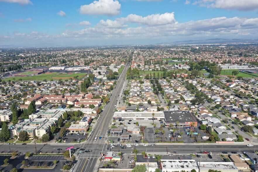 More Photos Of 12205 Centralia St, Lakewood General Retail For Sale