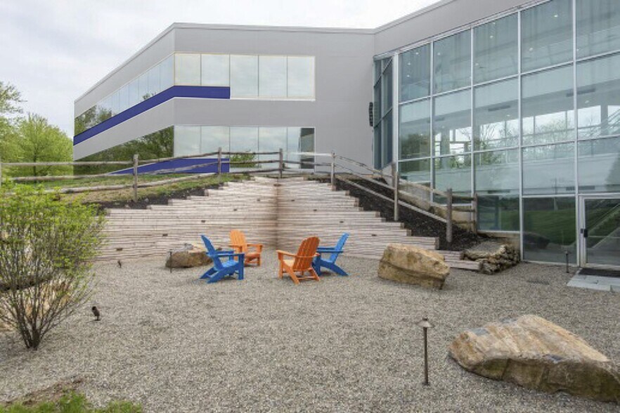 More Photos Of 10 Valley Stream Pky, Malvern Office For Lease