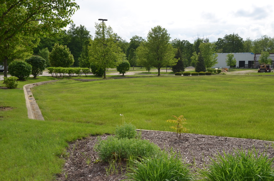 More Photos Of 47 Saravanos Dr, Yorkville Land For Sale