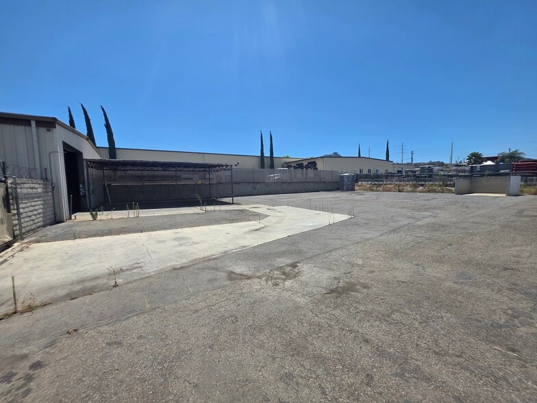 More Photos Of 605 Venture St, Escondido Warehouse For Lease