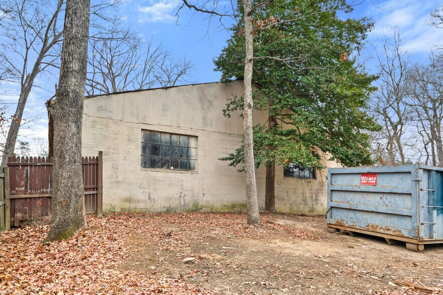 More Photos Of 8906 Hooes Rd, Lorton Specialty For Sale