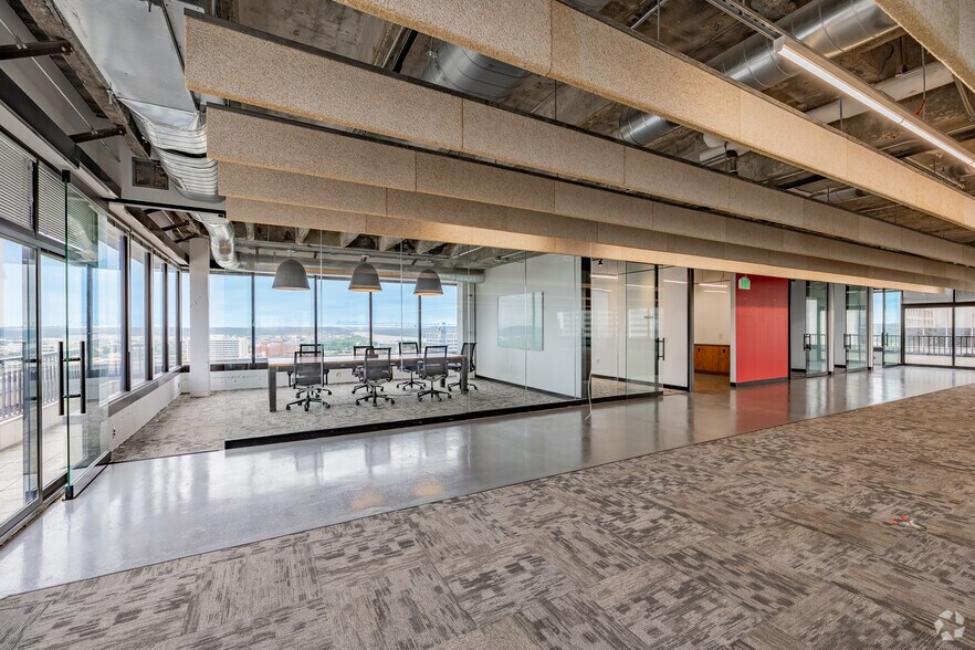 More Photos Of 601 S Boulder Ave, Tulsa Office For Sale